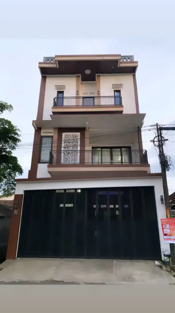 Dijual Rumah Lokasi Strategis Di Pusat Kota