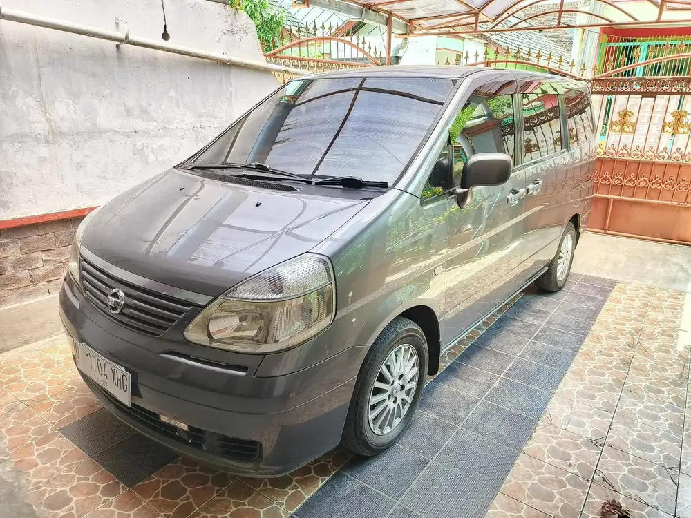 Nissan Serena 2011 Bensin