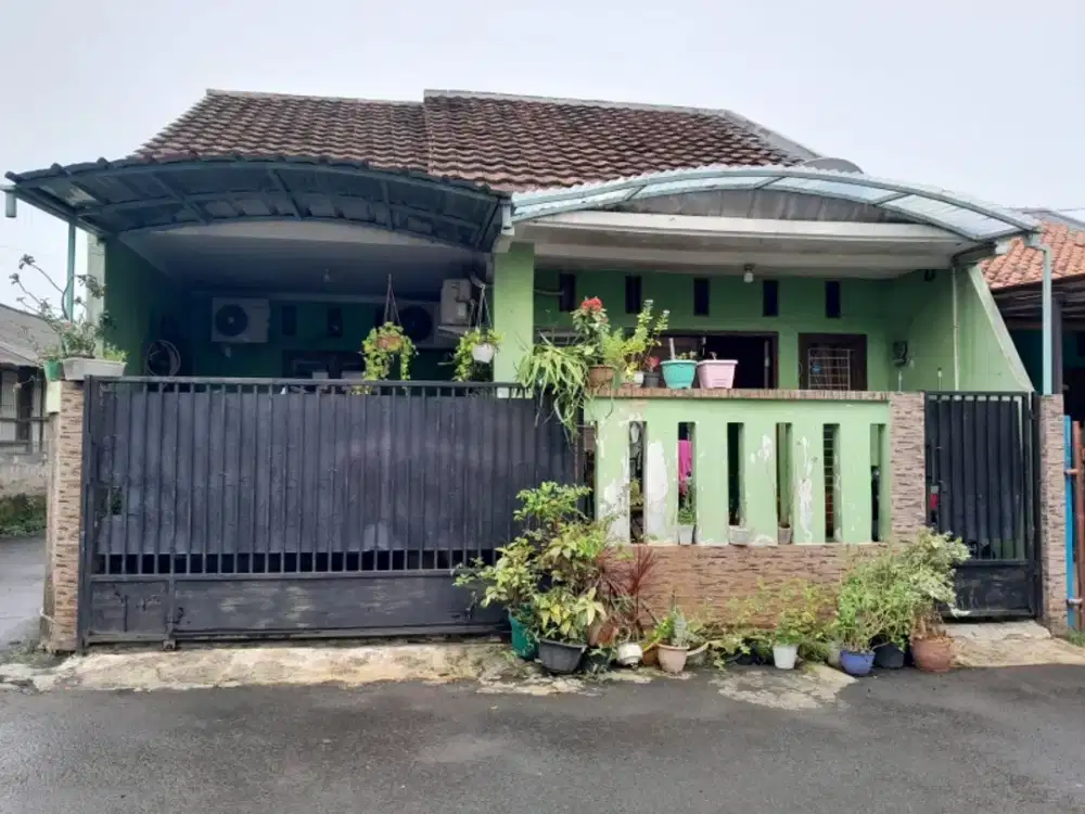 Rumah minimal strategis  di pemukiman  Pondok ranji