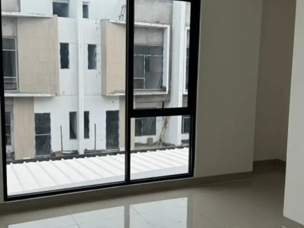 Rumah baru cantik di cluster dekat stasiun Sudimara