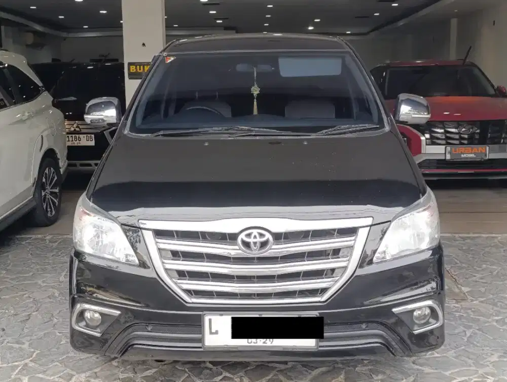 Toyota innova E 2.0 mt 2015