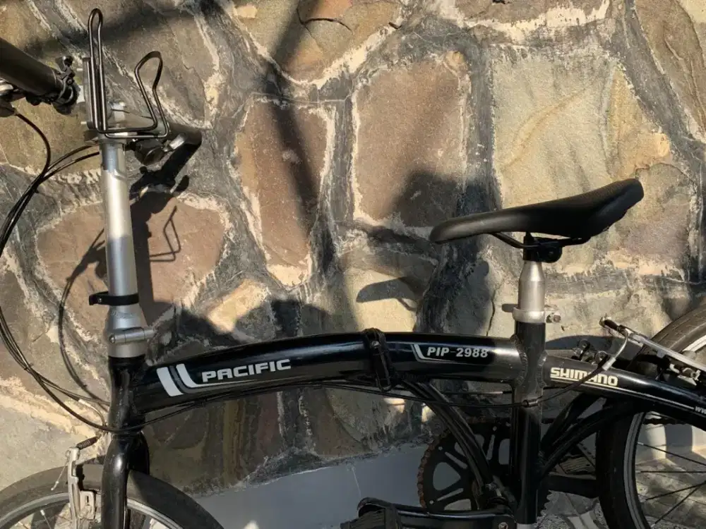 Sepeda lipat pasific