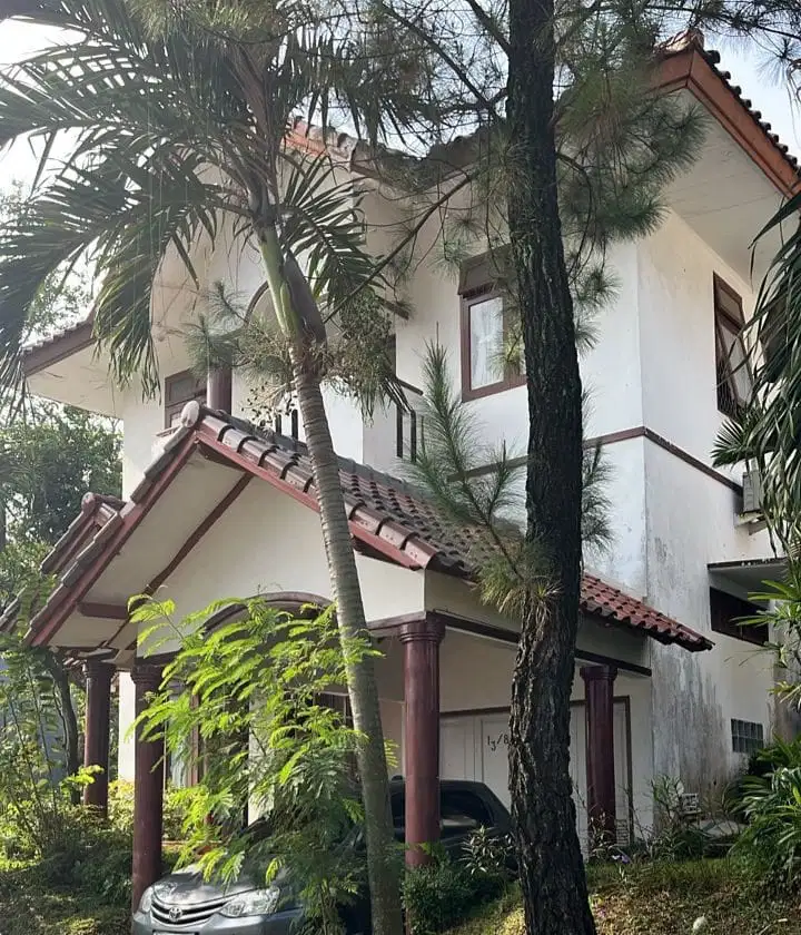 Kost Wanita - Karyawati dan Mahasiswi