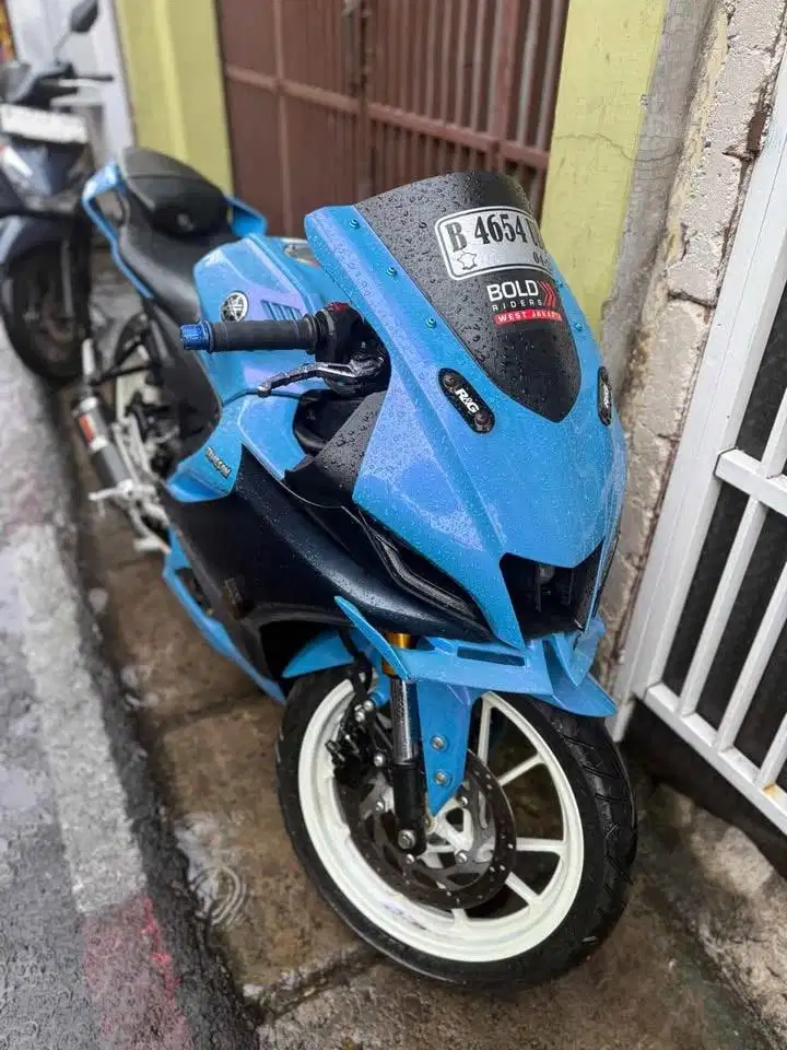 Yamaha R15 V4 2023