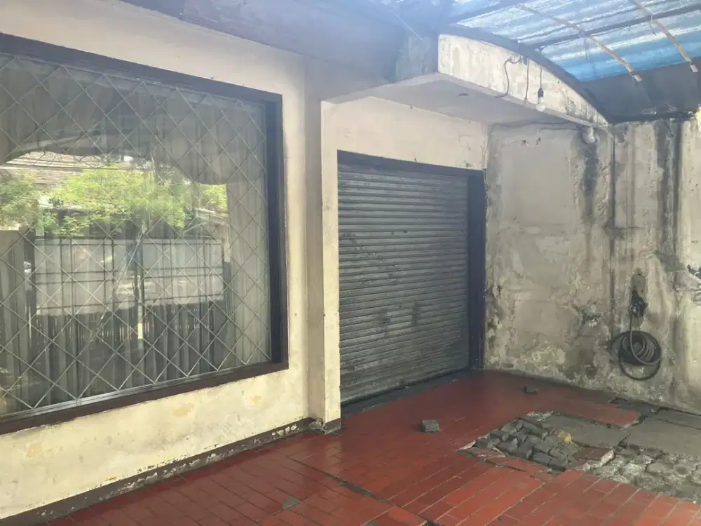Rumah Lama Strategis Banget Mainroad Jl. Terusan Jakarta