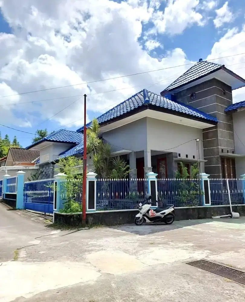 Dijual Rumah Luas SHM Mejing Wetan