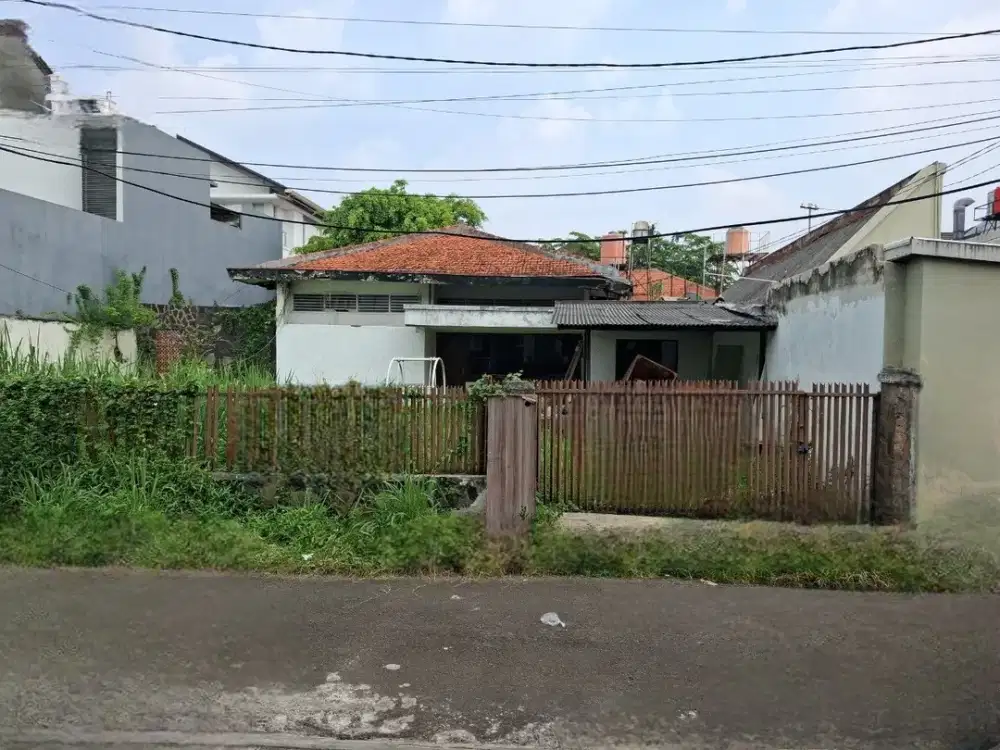 Rumah di Cilandak Bawah, Hanya 5 Menit ke Tol & MRT