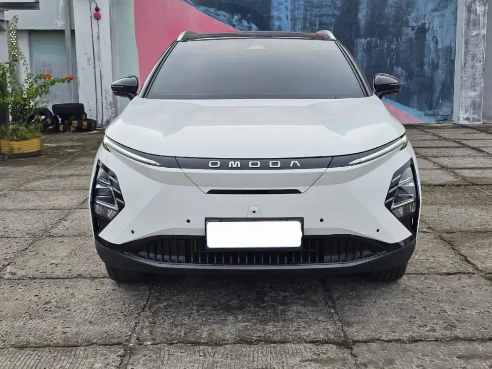 Km 6 ribuan chery omoda e5 ev 2024 putih