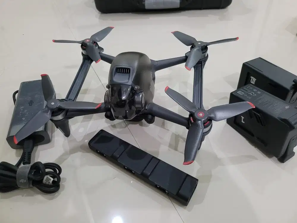 Murah DJI FPV + 2 Spare Battries + charging HUb