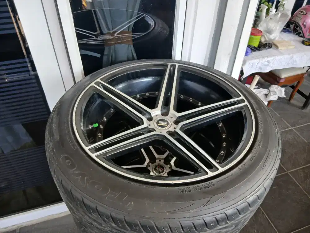 Velg Ring 20 + Bonus Ban Toyo Kondisi Tinggal Pasang