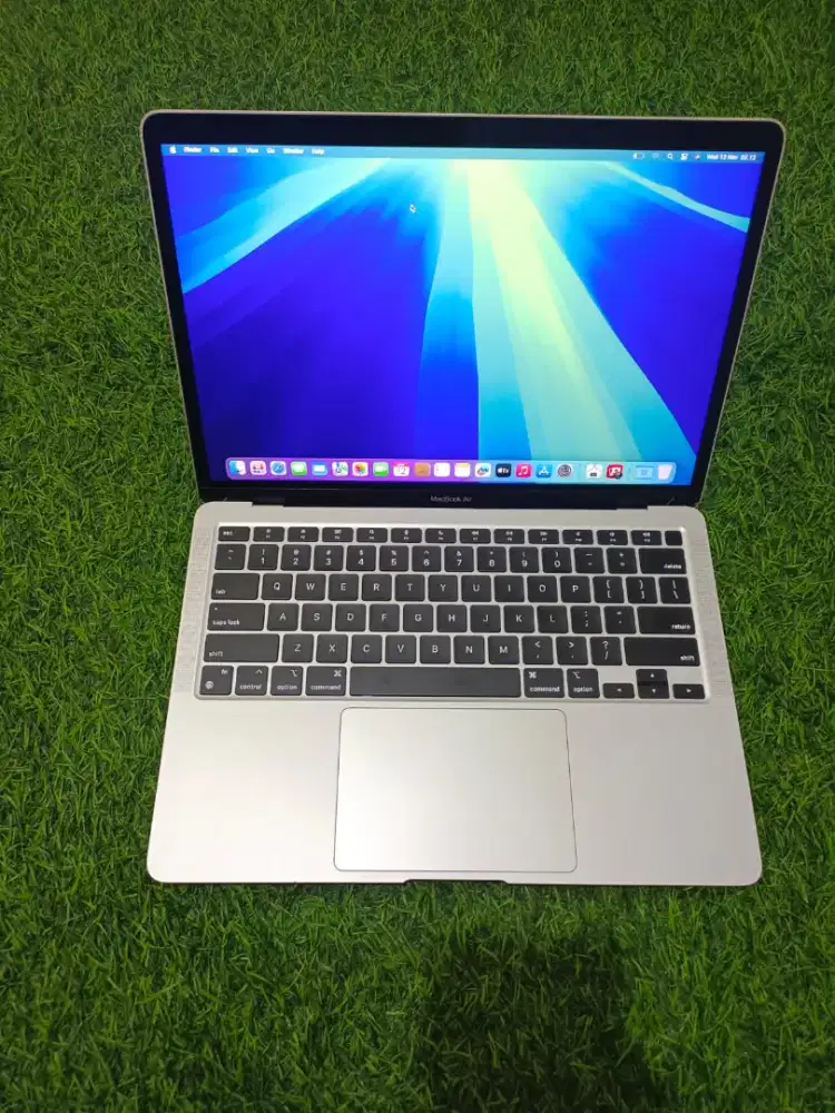 Macbook air M1 cc rendah bh 95%