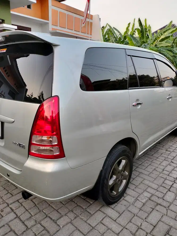 Toyota Kijang Innova 2008 Bensin