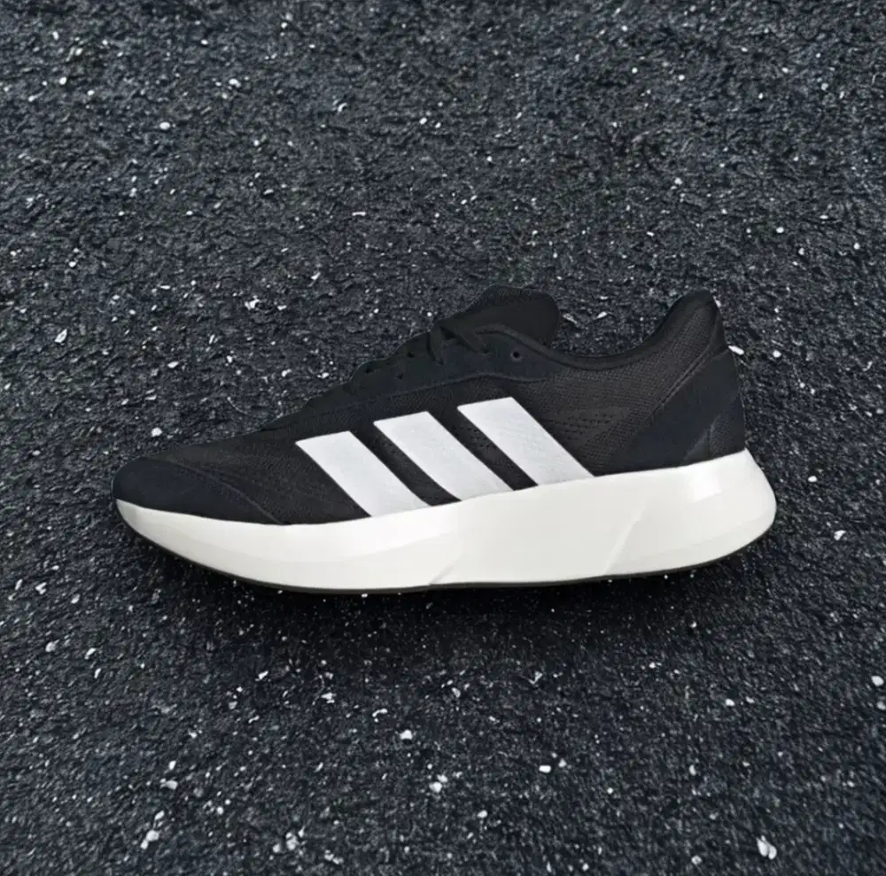 Adidas running lightshift BNIB original - 42