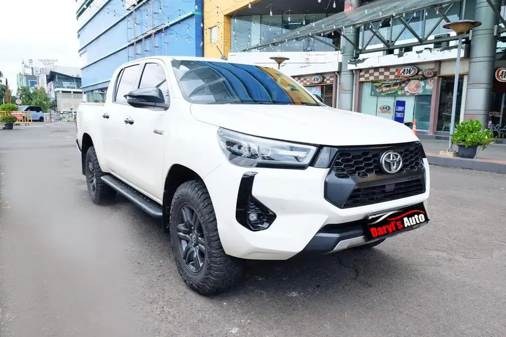 2024 TOYOTA HILUX V 2.4 DOUBLE CABIN 4x4 DIESEL FACELIFT
