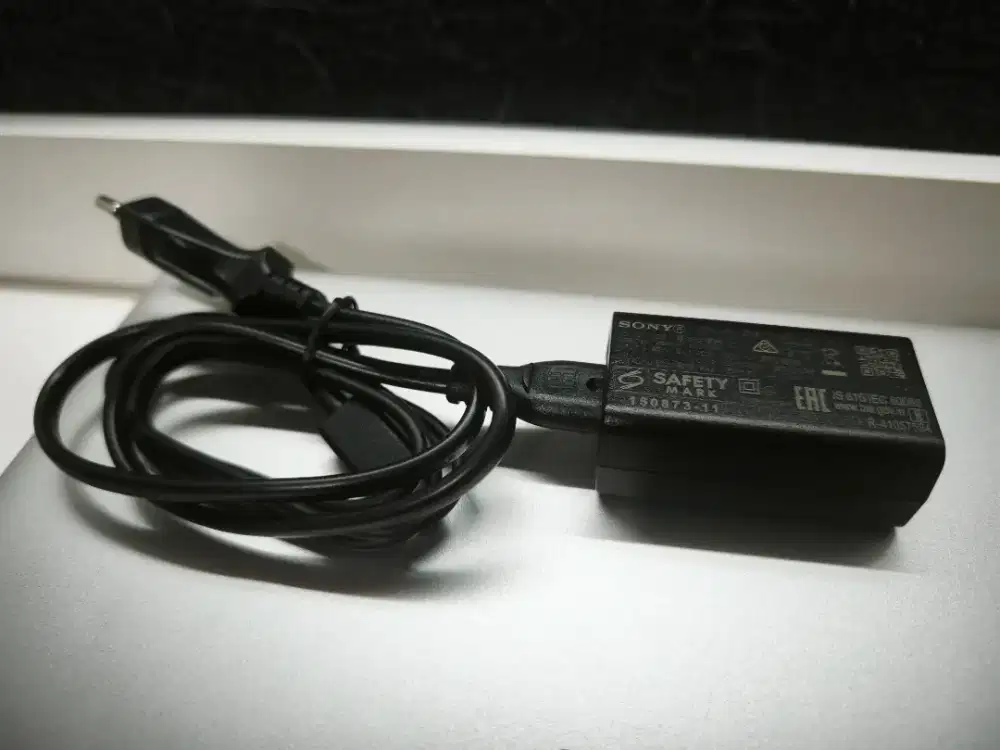 Charger Original Sony ZV E10 (Kabel Type C + Adaptor)