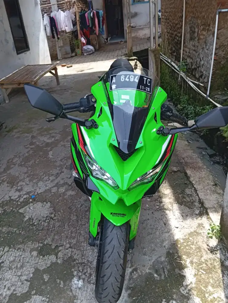 Kawasaki ZX250 4-Cylinder