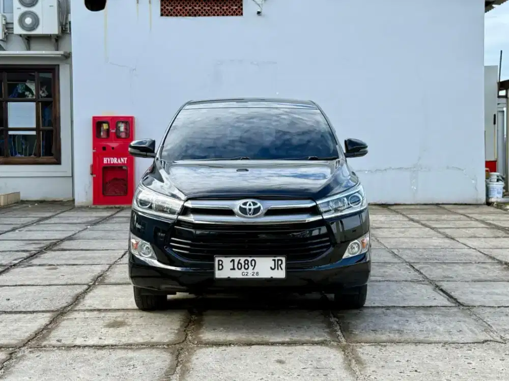 (km 55rb)Toyota innova V 2.4 AT. Tahun 2018. Hitam. Perfect cond