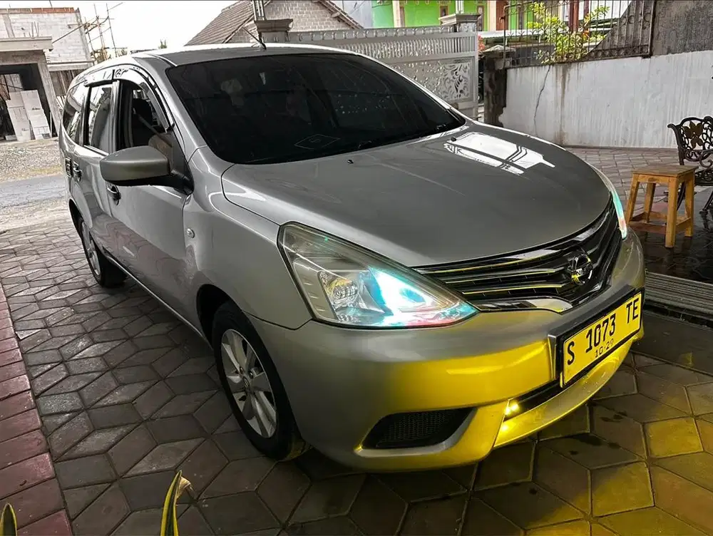 Grandlivina 2014 XV mt manual grand livina silver grend grenlivina