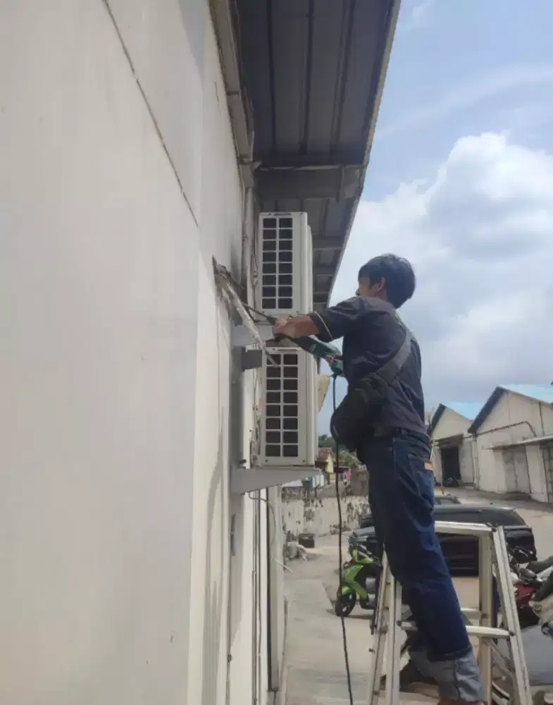 cuci ac service ac bongkar pasang ac servis panggilan bandar lampung