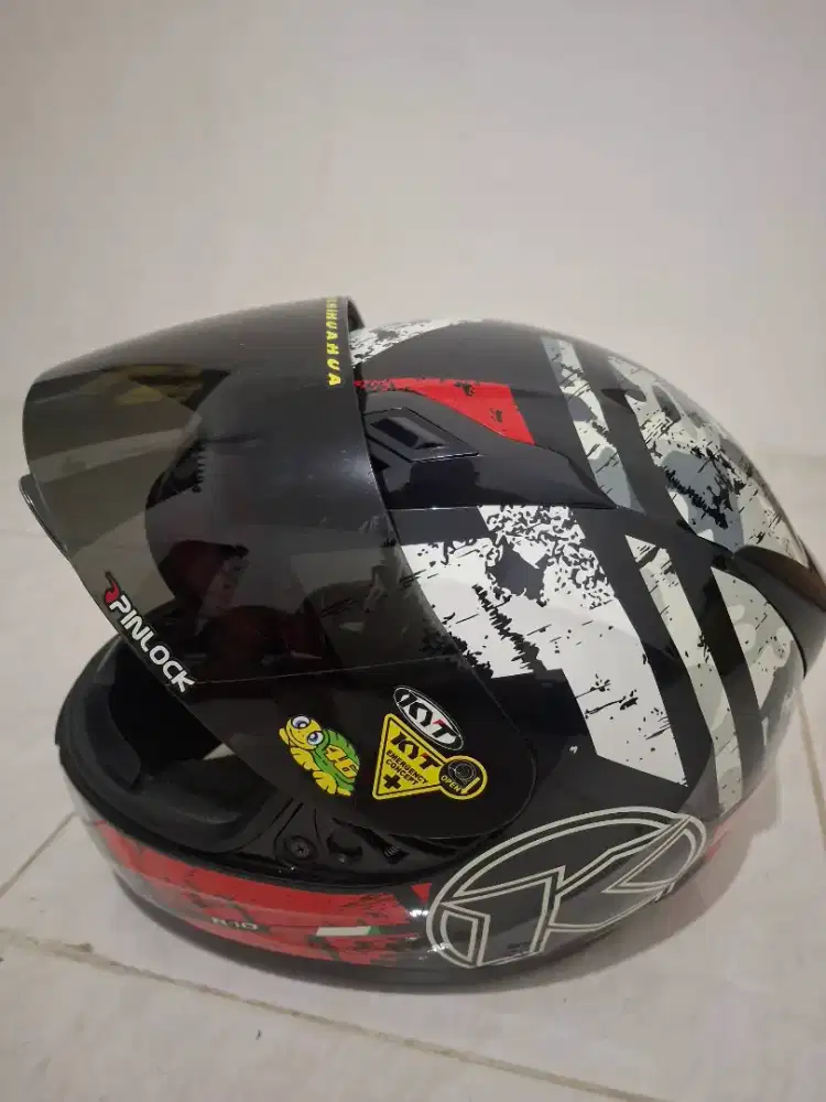Helm Full Face KYT R10