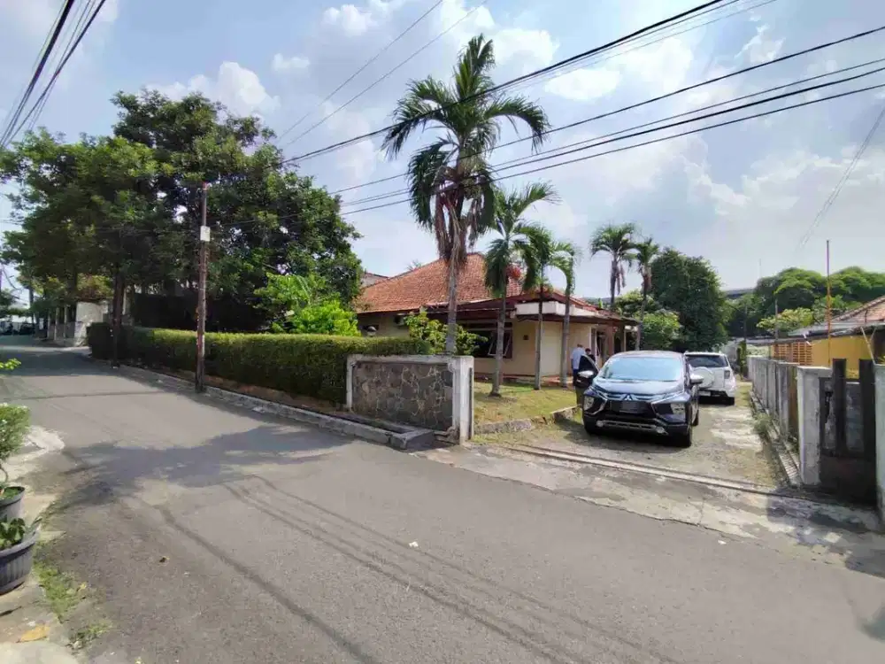 Rumah Hitung Tanah di Pesanggrahan Jakarta Selatan