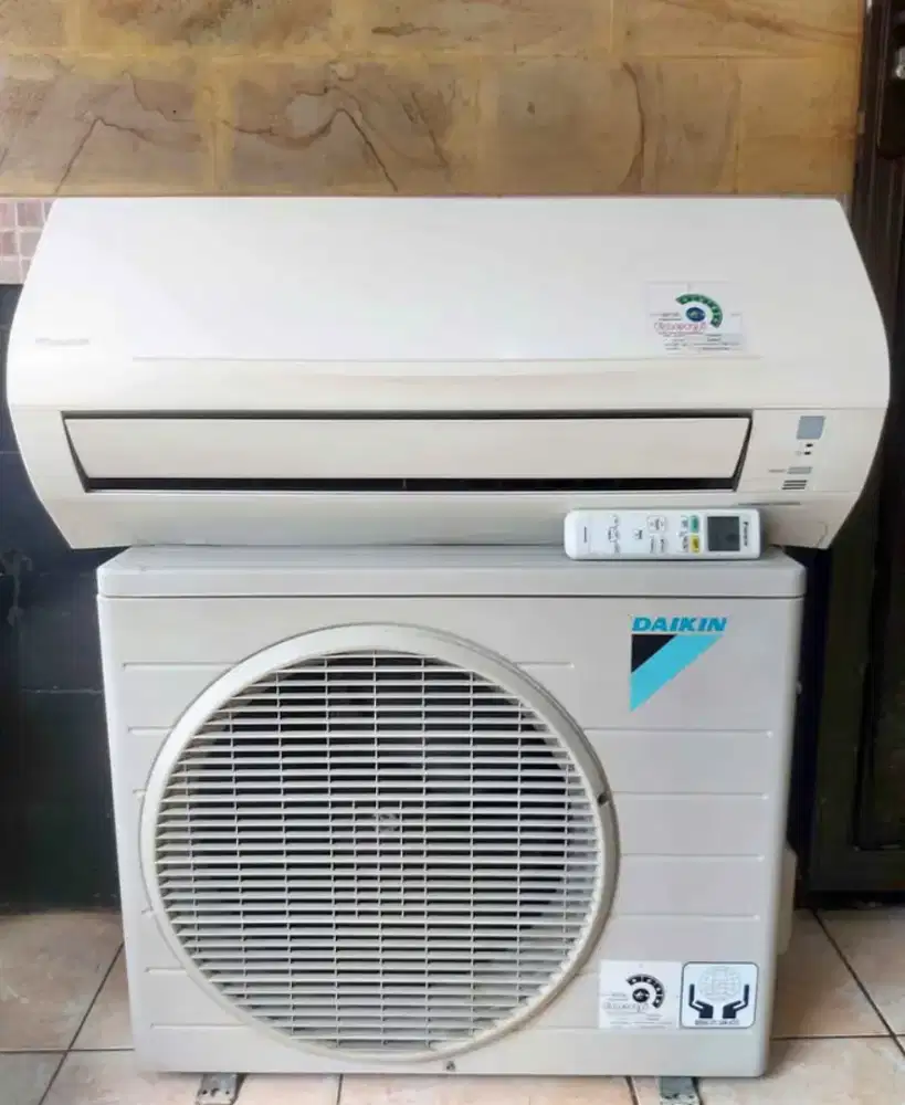 Ac 1.5pk Daikin Standar masih orian copotan mulus bnget