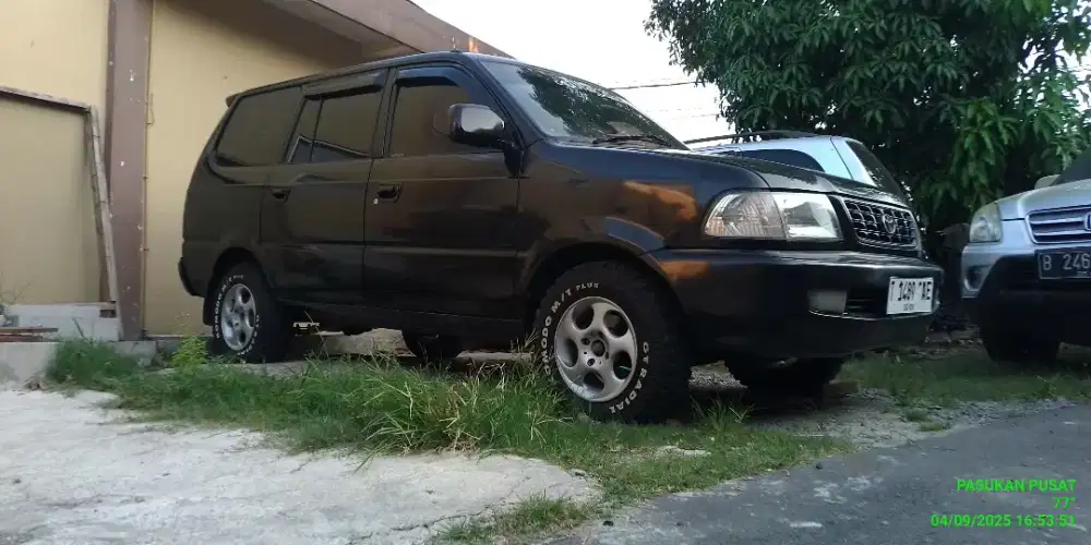 Kijang Kapsul LGX EFI injeksi