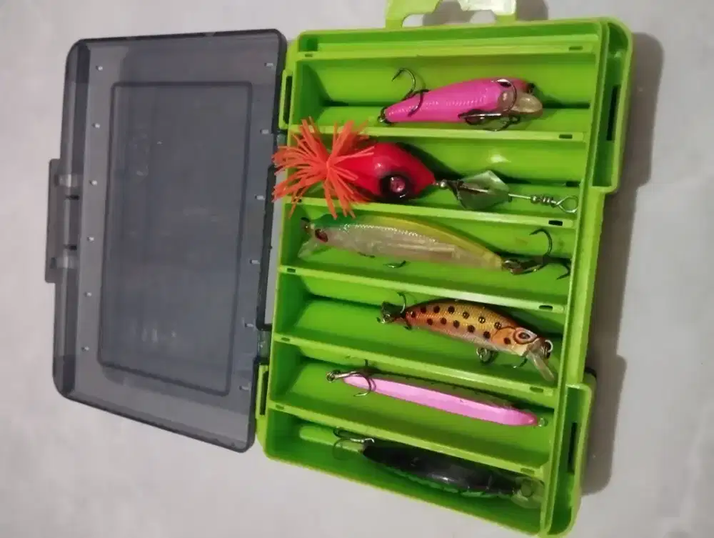 Umpan casting + wadahnya