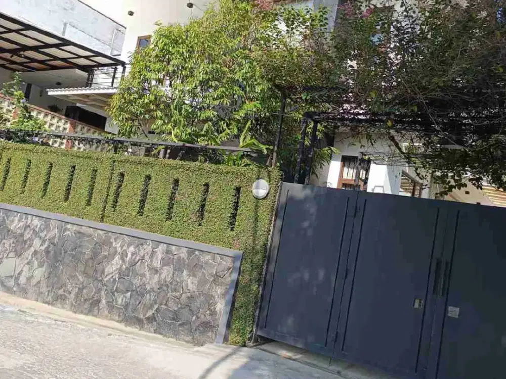 Di jual Rumah villa lokasi menakjubakn,udara sejuk lingkungan nyaman di Bojong koneng