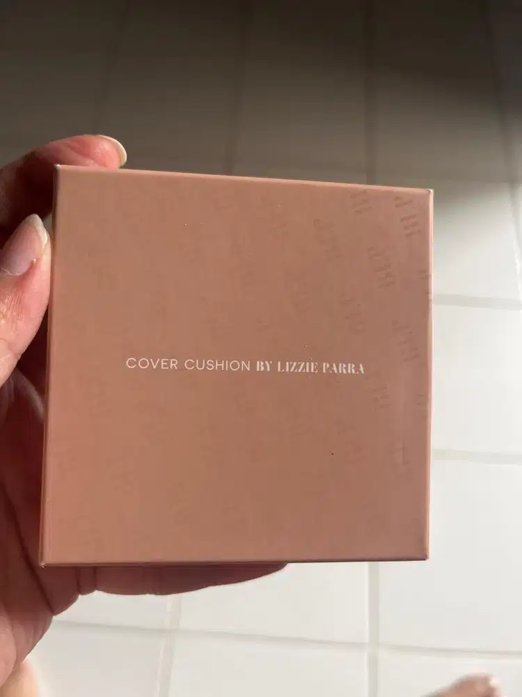 [Jual 2nd] Cushion BLP Medium Ivory N15