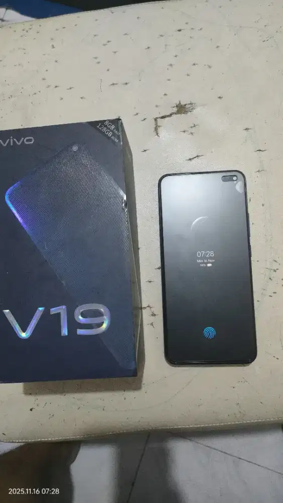 Vivo v19 blue 8/128
