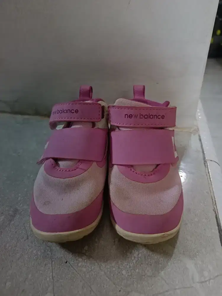 Sepatu Anak Toddler New Balance Size EU 22.5