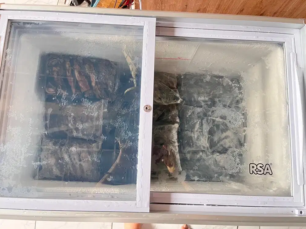 Frezzer RSA sliding kaca