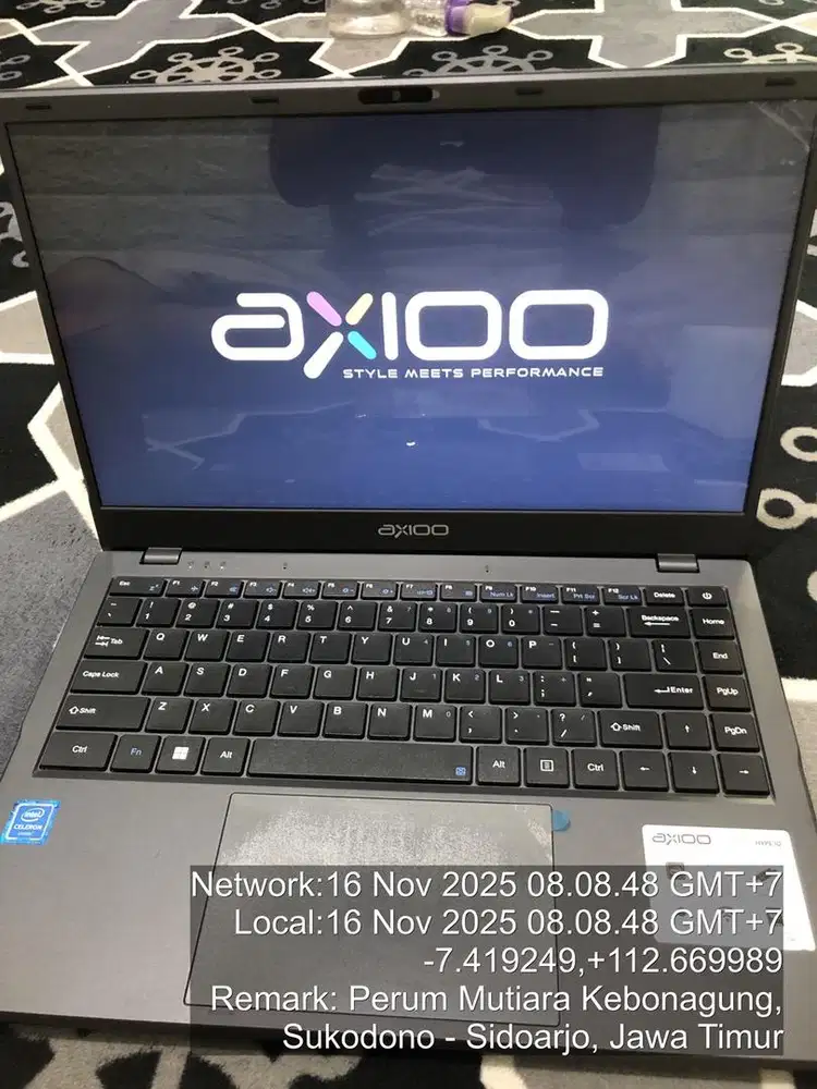 Laptop Baru dan Gres