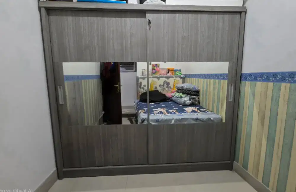Lemari Tiga Sekat pintu Sliding Custom