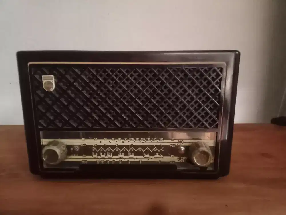 Radio tabung PHILIPS antik vintage