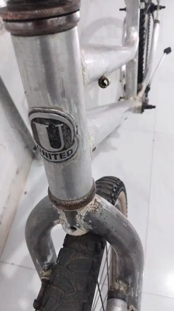 Bahan commuer bike Alloy