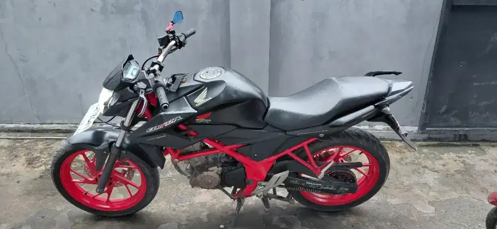 Motor Cb150 r nego tipis