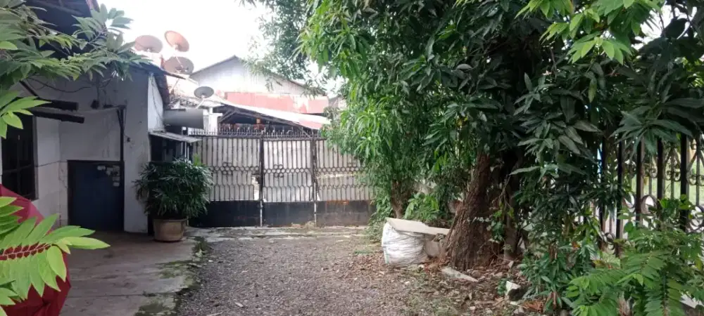 DISEWAKAN GUDANG 400 m² - Pinggir Jalan Raya