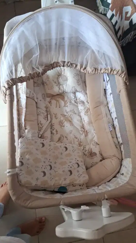 Box bayi merek babydoes dan mainan anak