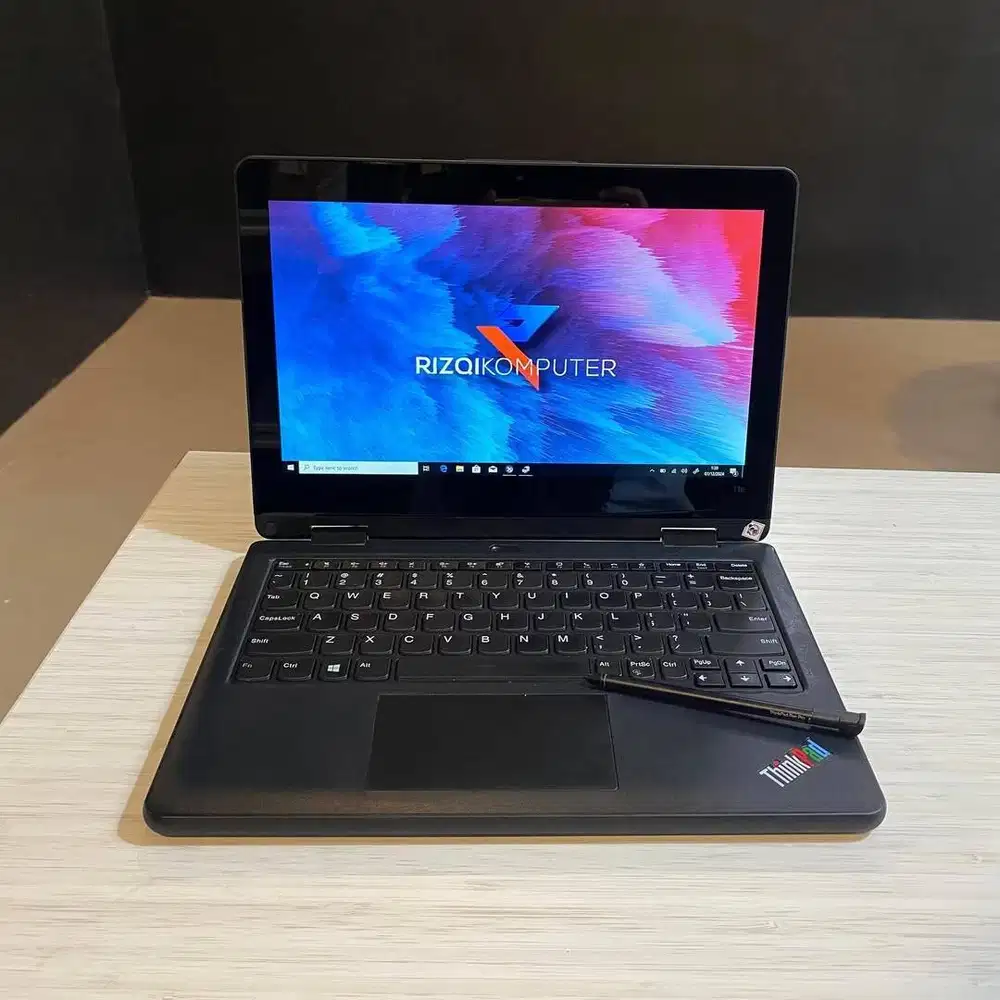 Lenovo Thinkpad Yoga 11E  Intel Core i5-8200Y Ram 8GB SSD 128GB