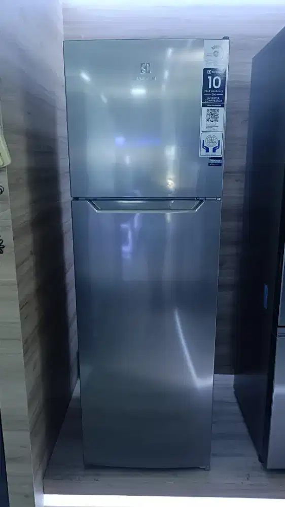 Kulkas 2pintu inverter