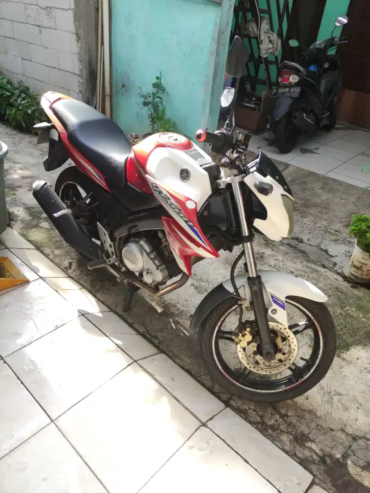 Jual vixion 2014