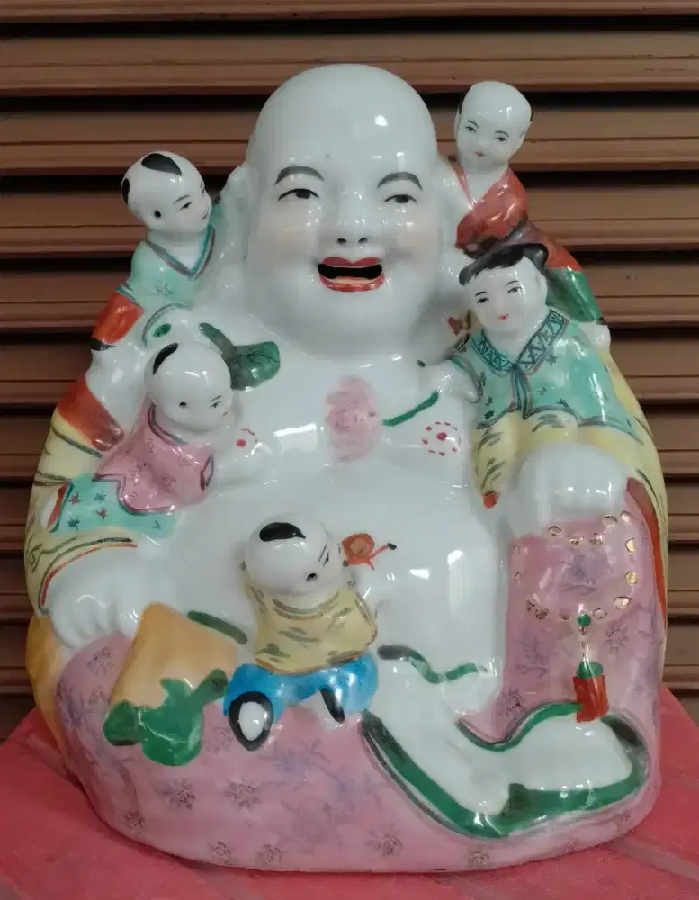 Pajangan lawas peranakan patung Buddha maitreya Budai