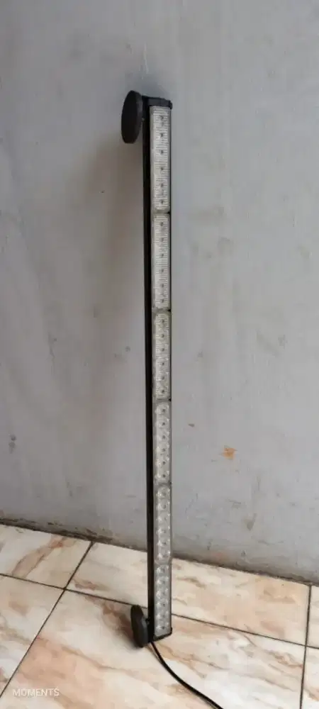 LAMPU BLITZ 12V WARNA BIRU MERAH