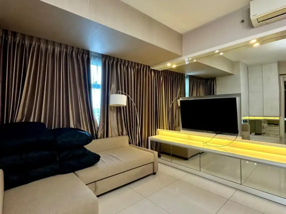 DISEWAKAN APARTEMEN LARIZ MANSION 3BR PRIVATE LIFT !! FULL FURNISHE LENGKAP