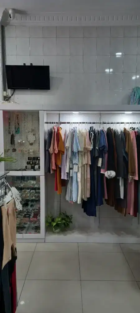 Dijual rak baju dan aksesoris