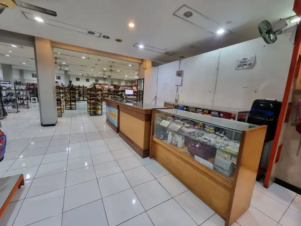 Banting Harga Ruko 2 Lt Luas & Strategis Jln Raya Solo UNS