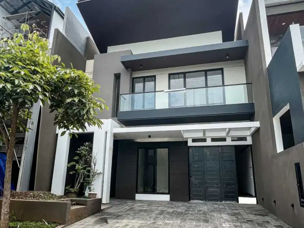 Minimalis Ciamik Rumah Citraland Woodland dekat Pakuwon Wiyung