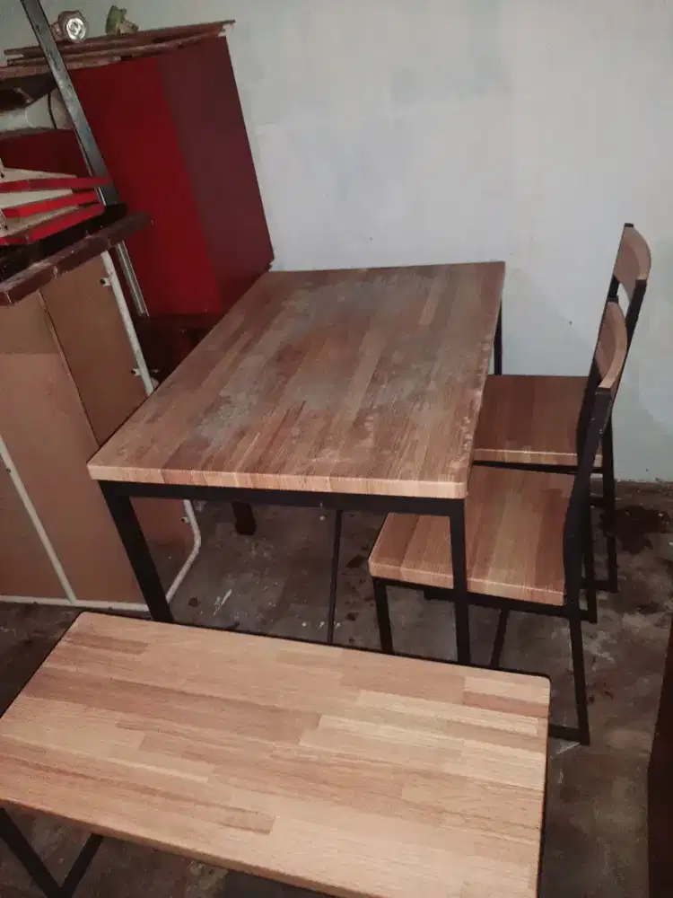 Meja Ngopi / Meja Makan